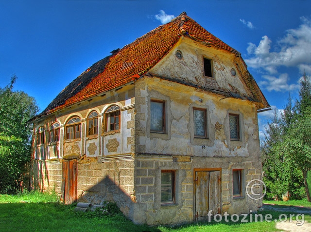 kućo stara