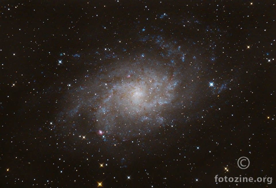 Galaksija M33
