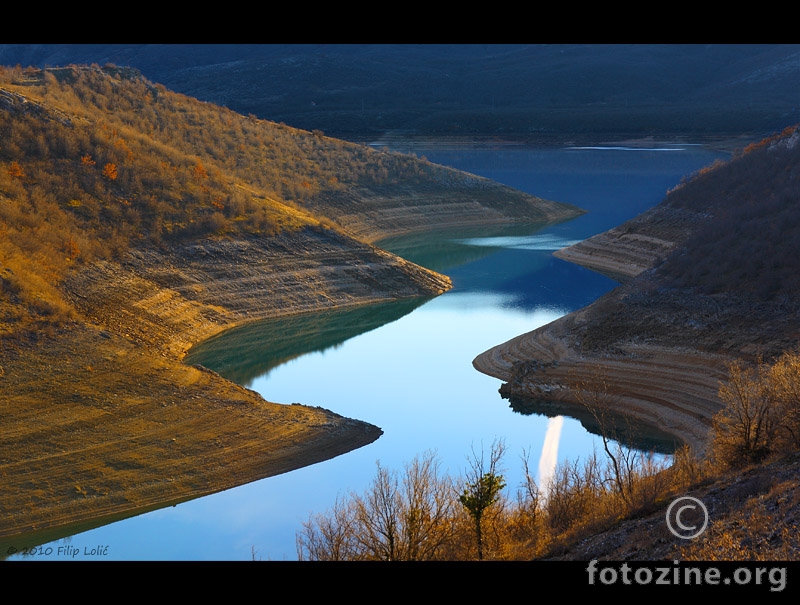 Peručko jezero