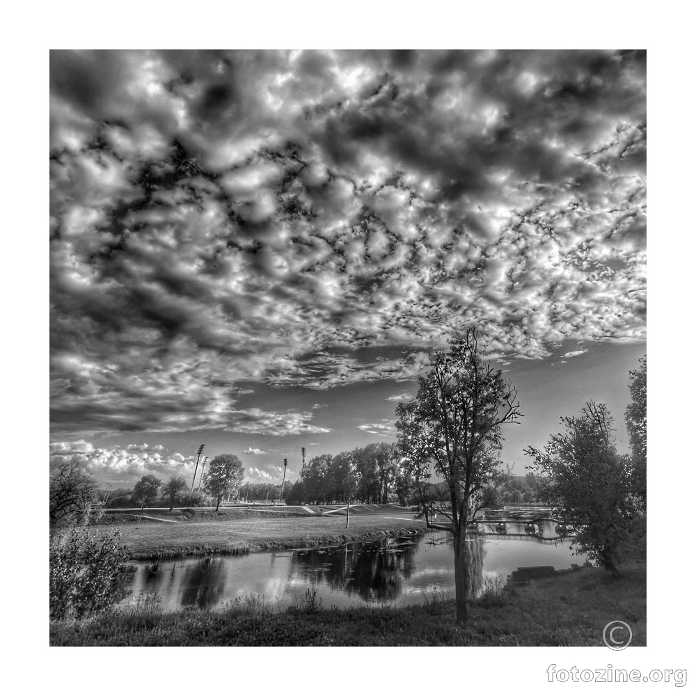 Korana setnjica BW