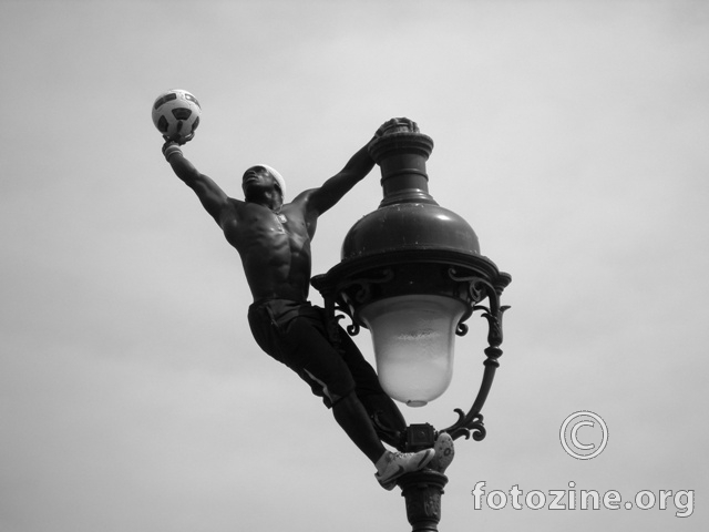 Žongler na Montmartru