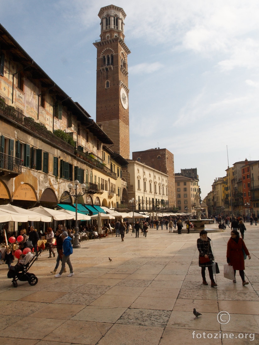 Piazza Delle Erbe 1