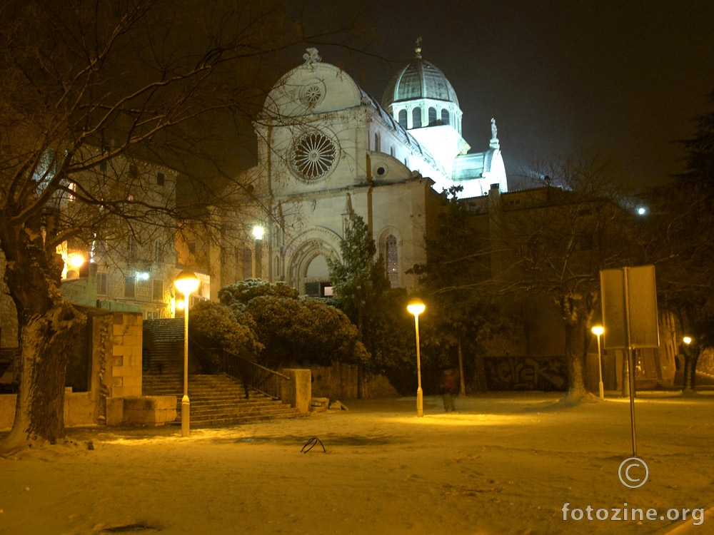 katedrala na snigu