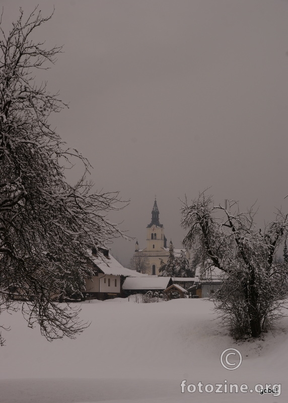 Crkvica u snijegu