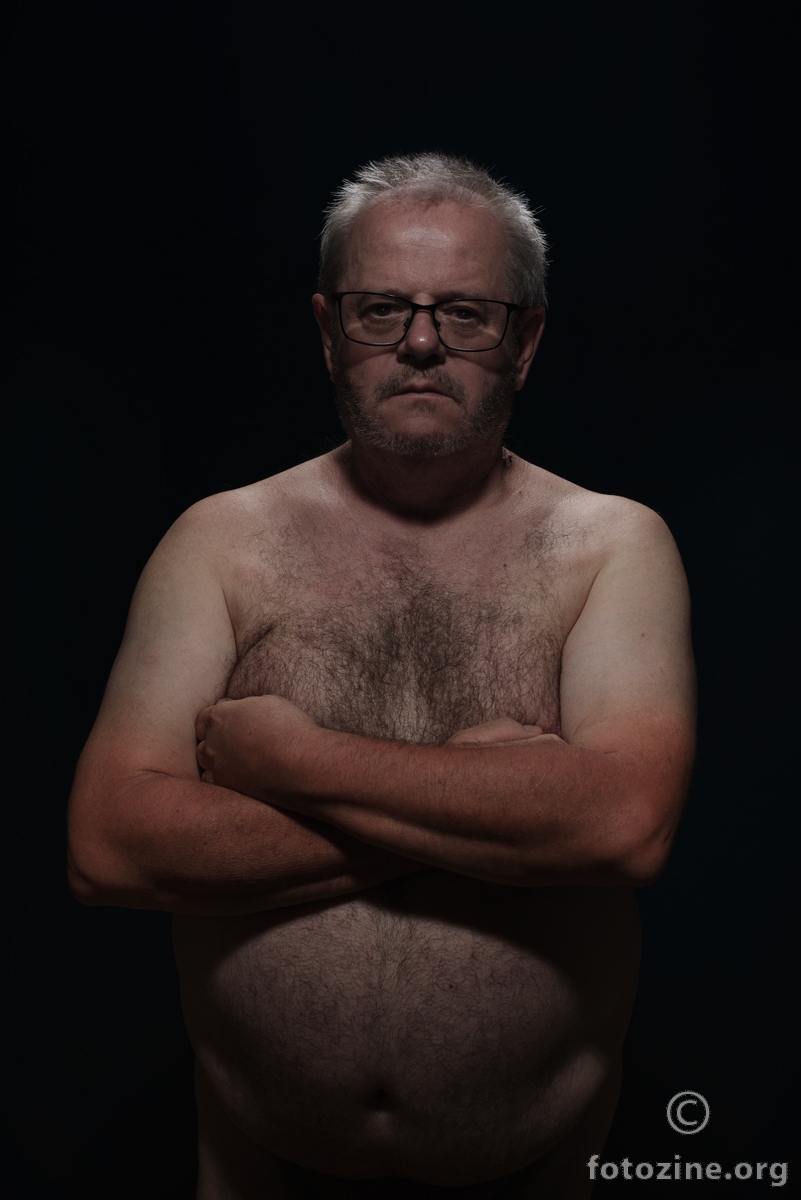 ogoljen