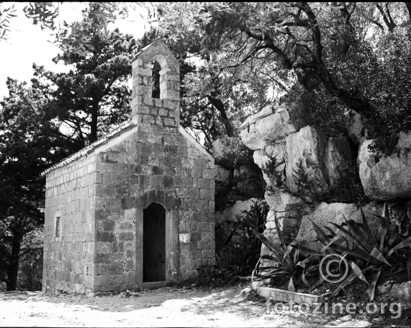 Crkvica iz XV stoljeća na otoku Sv. Marija...
