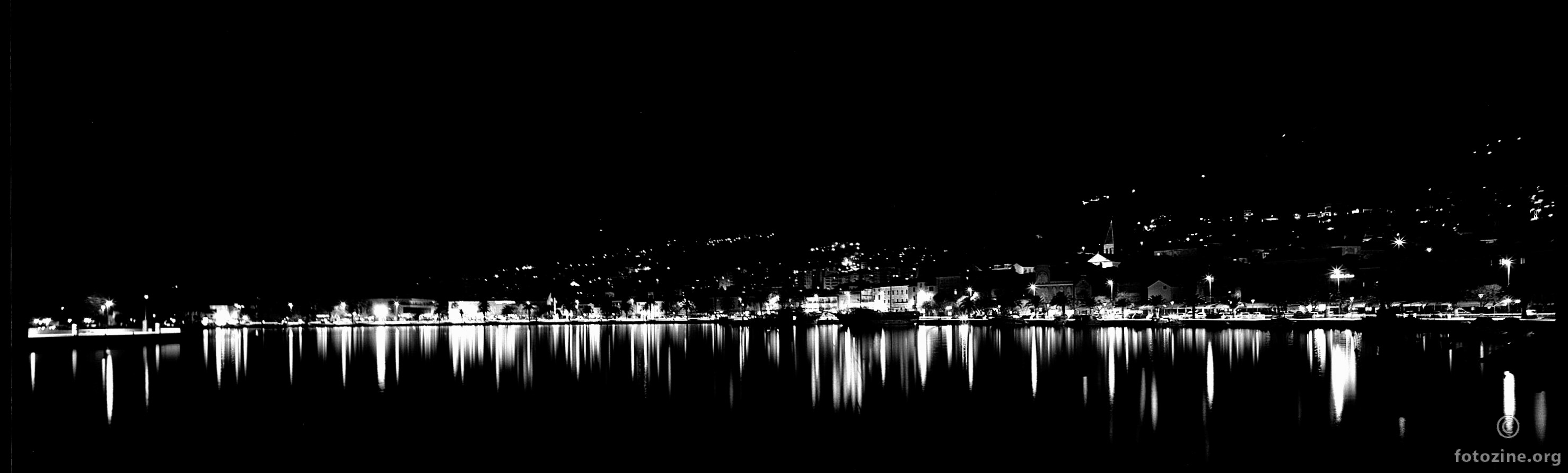 Makarska by night...