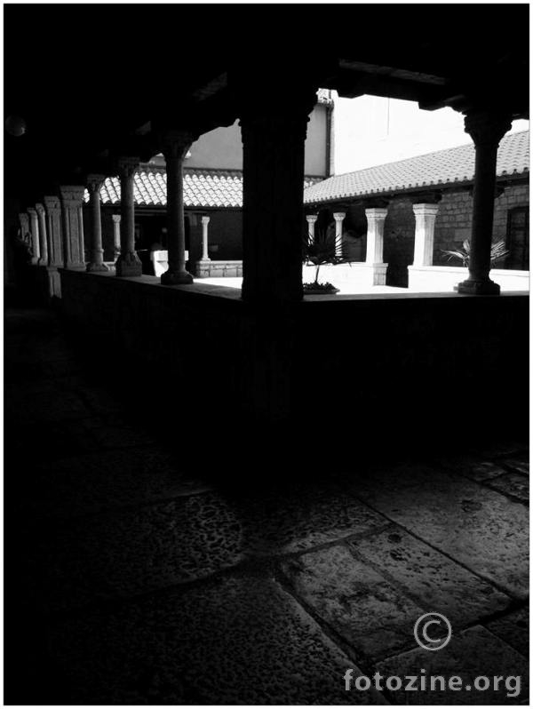 klaustar crkve sv.Frane