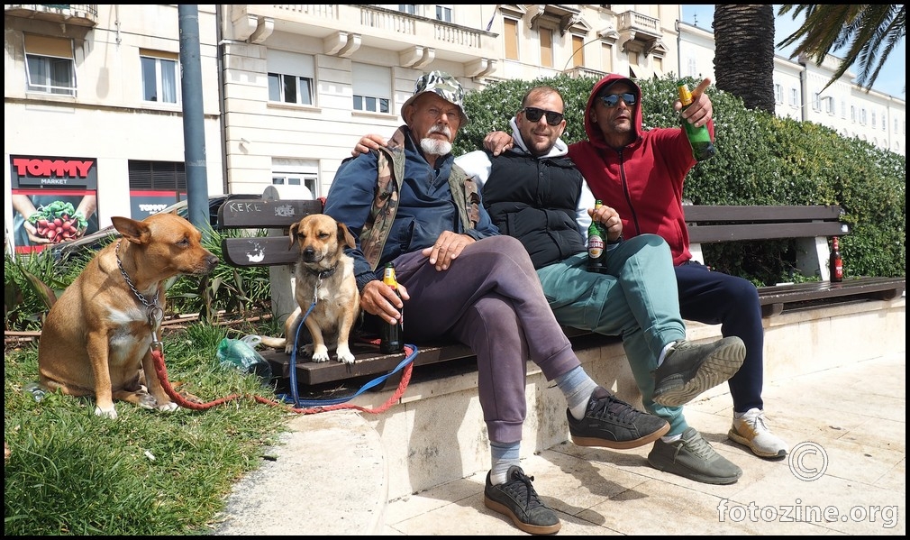 ljudi p(a)si i pivo