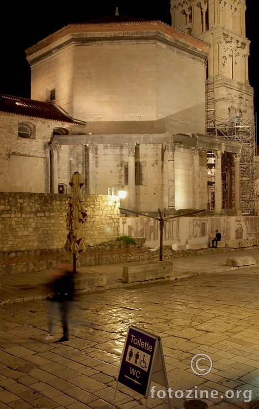 mala noćna sličica
