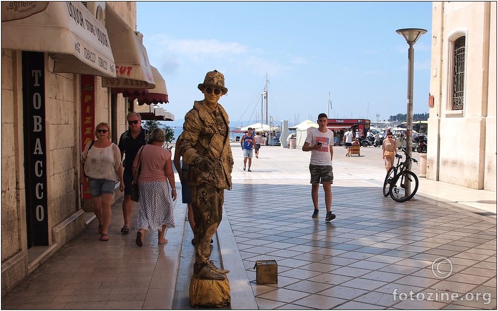 "zlatni dečko"