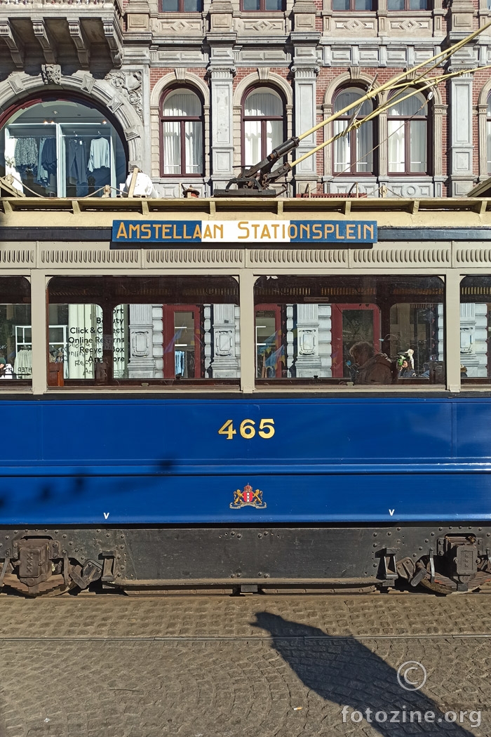 Tram 465