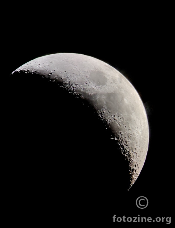 waxing crescent moon