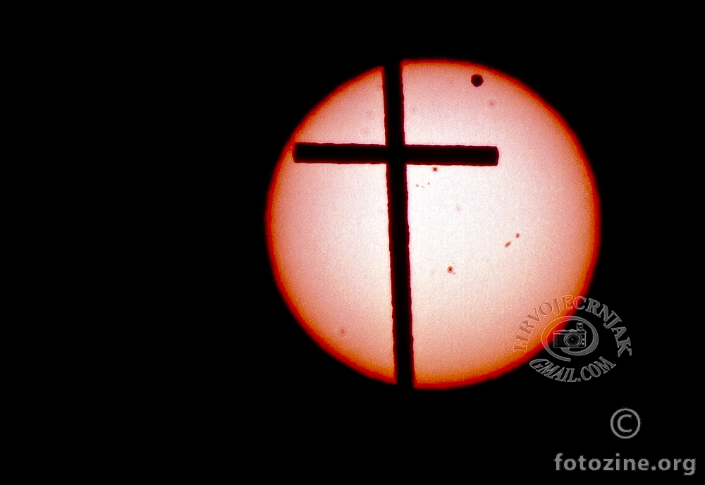 Venera sunce i križ