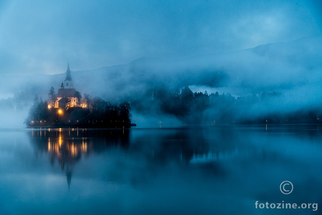 Dan dolazi. (Bled, 2.4. 6:15)