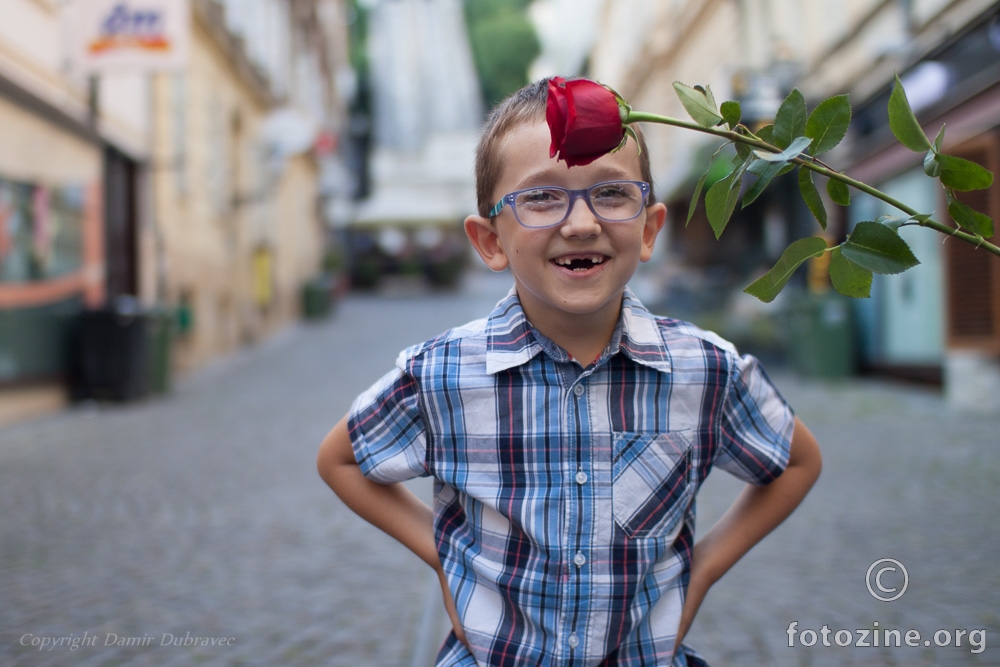 ... i nemojte mi uletavat u kadar kad' se fotkam za fejsbuk 