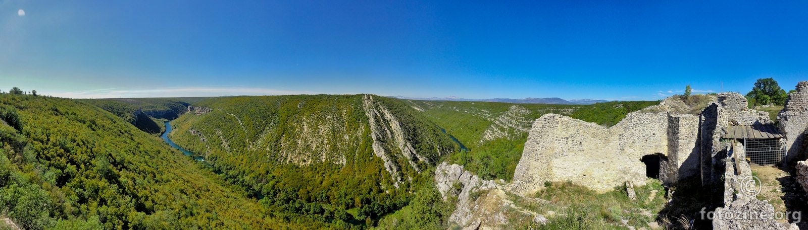 Panorama s Nečvena
