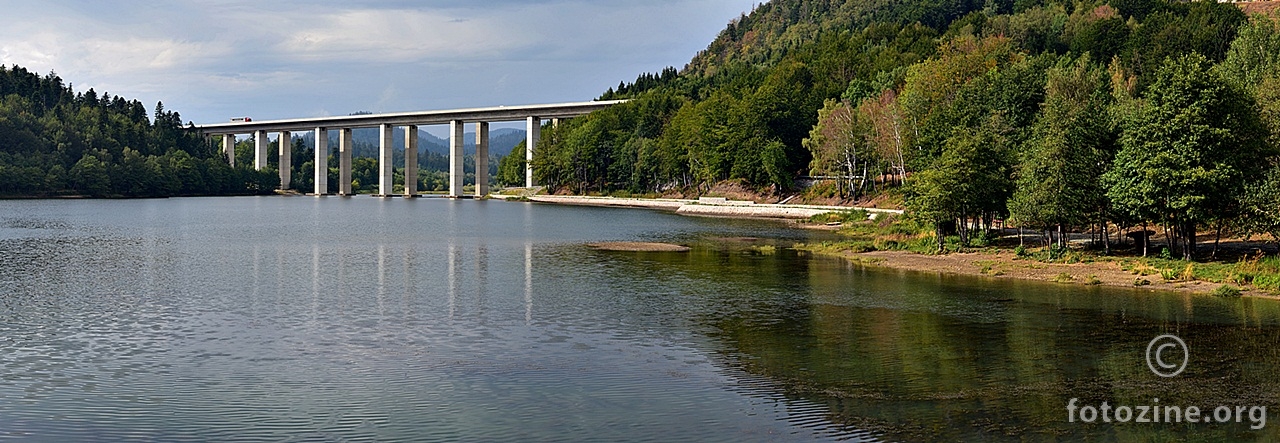 Bajersko jezero i viadukt Fužine
