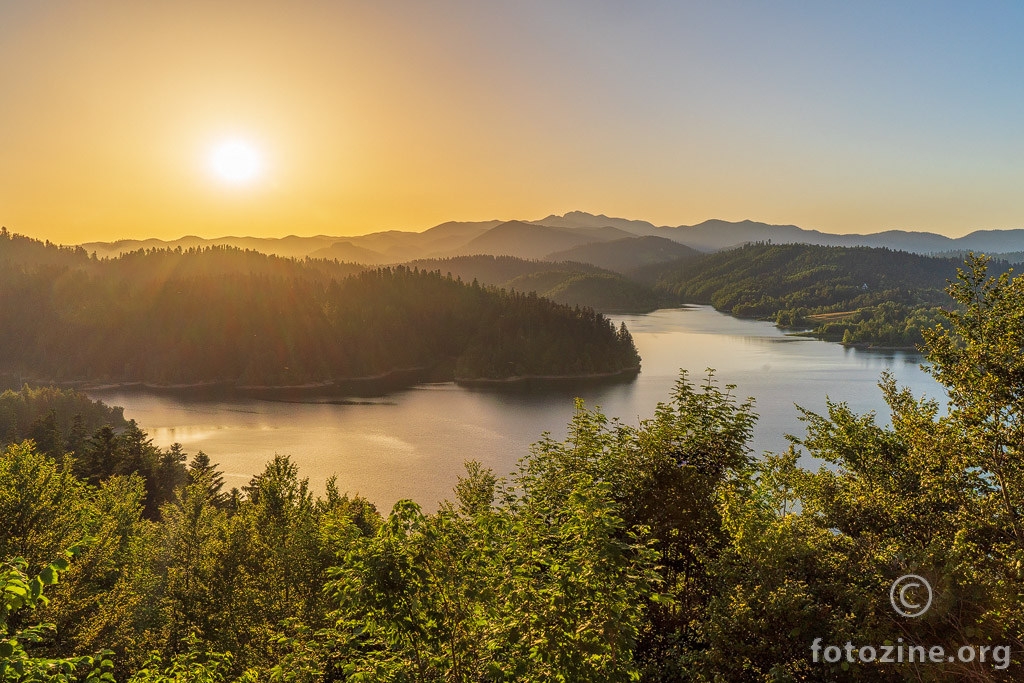 Lokvarsko jezero