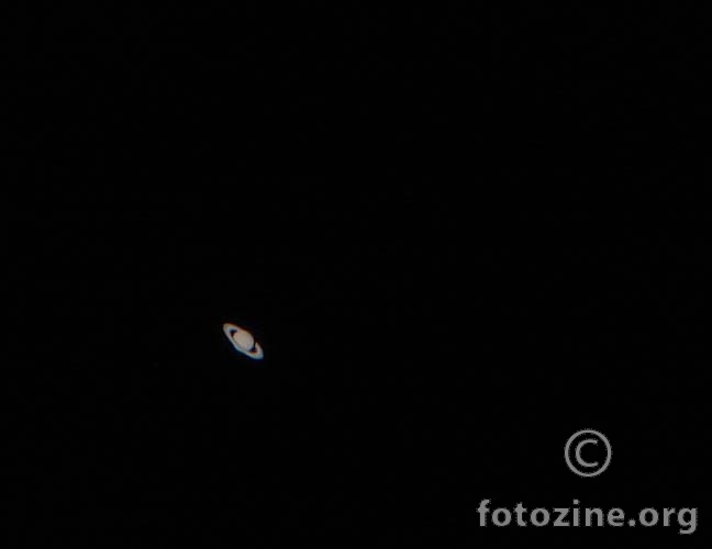 Saturn - prva astro fotka