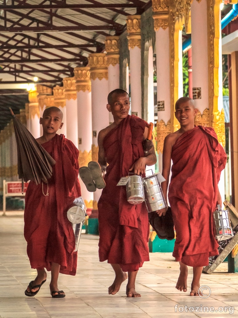 Budisticki redovnici