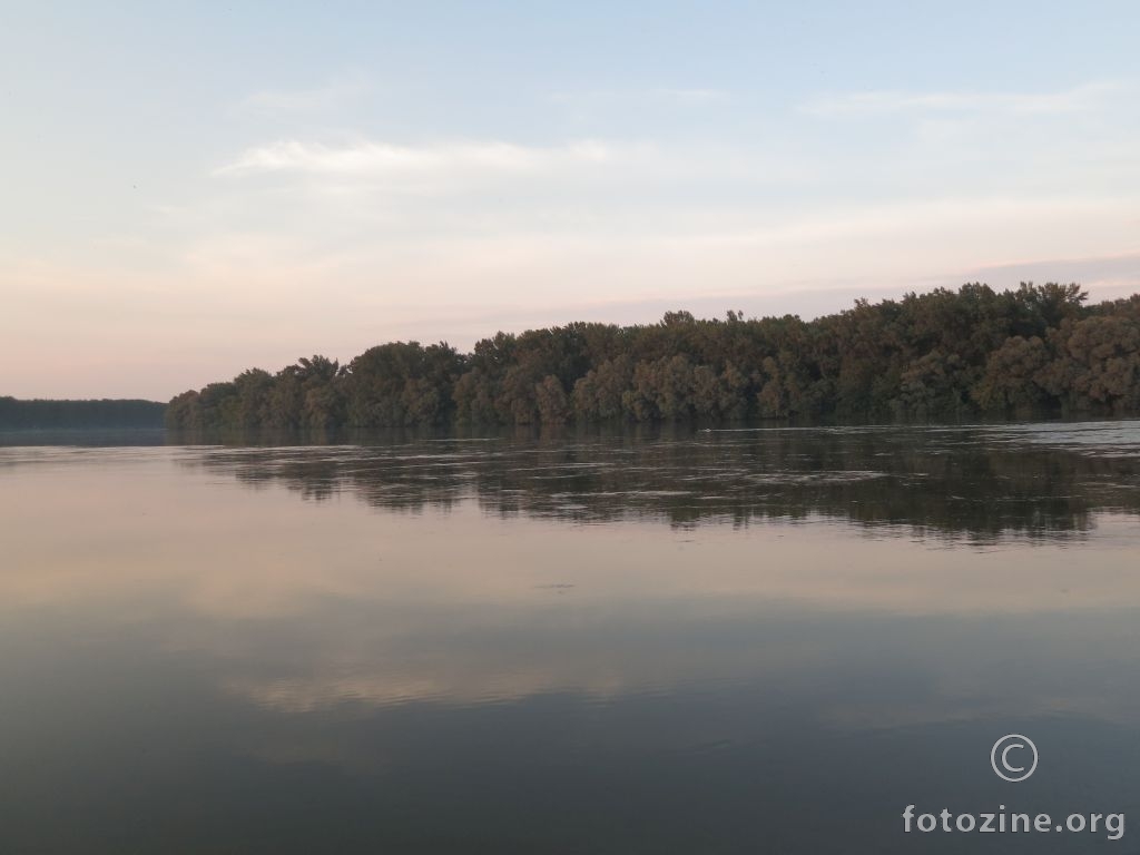 Drava u sumrak