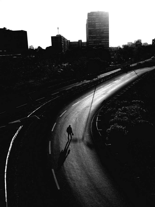DaliborSlavenski-BlackAndNoir-1-AloneInTheCity.jpg